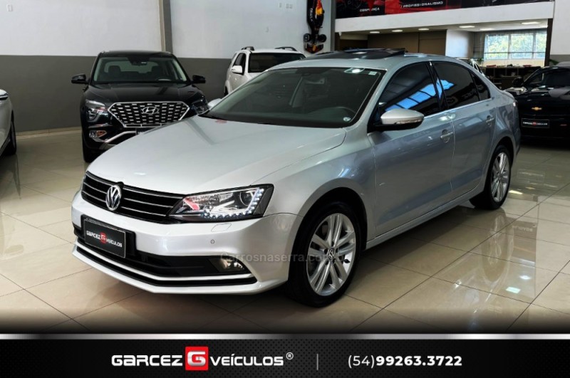 JETTA 2.0 TSI HIGHLINE 211CV GASOLINA 4P TIPTRONIC