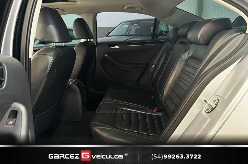 JETTA 2.0 TSI HIGHLINE 211CV GASOLINA 4P TIPTRONIC - 2016 - BENTO GONçALVES