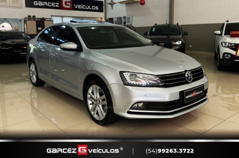 JETTA 2.0 TSI HIGHLINE 211CV GASOLINA 4P TIPTRONIC - 2016 - BENTO GONçALVES