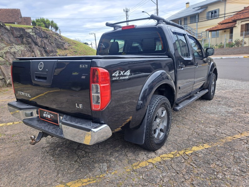 FRONTIER 2.5 LE 4X4 CD TURBO ELETRONIC DIESEL 4P AUTOMÁTICO - 2013 - FARROUPILHA