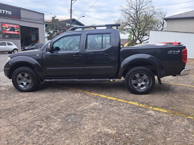 FRONTIER 2.5 LE 4X4 CD TURBO ELETRONIC DIESEL 4P AUTOMÁTICO - 2013 - FARROUPILHA
