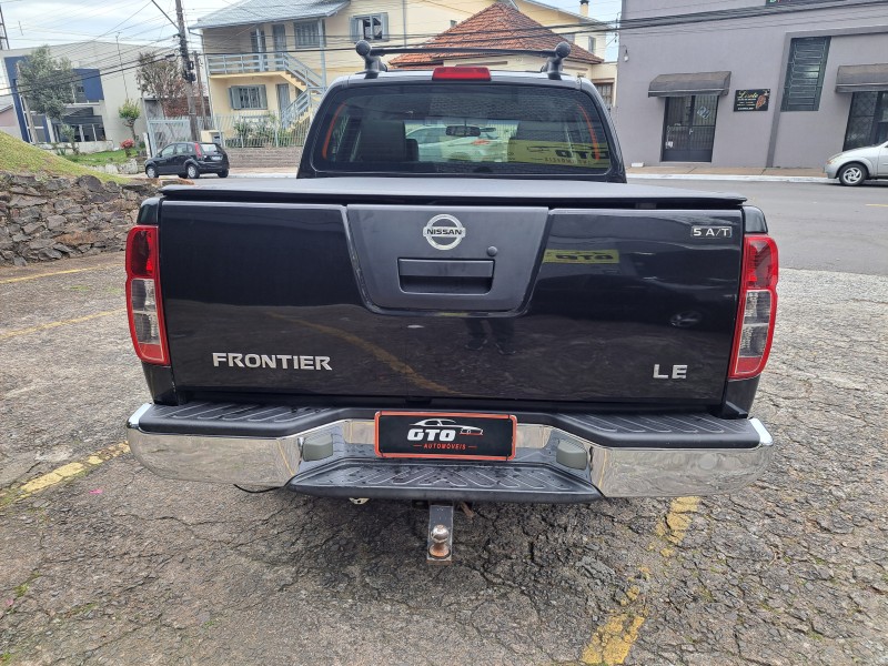 FRONTIER 2.5 LE 4X4 CD TURBO ELETRONIC DIESEL 4P AUTOMÁTICO - 2013 - FARROUPILHA