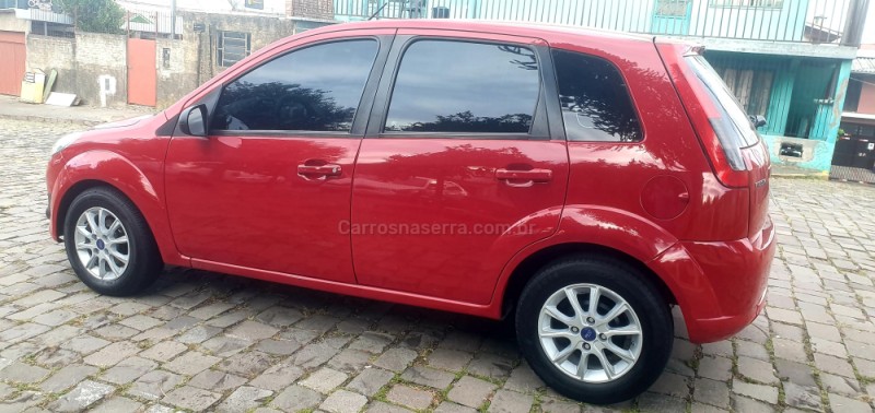 FIESTA 1.6 ROCAM SE 8V FLEX 4P MANUAL - 2014 - CAXIAS DO SUL