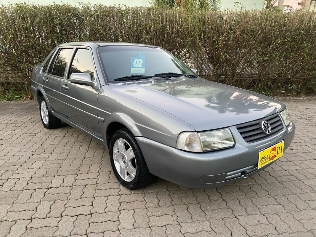 SANTANA 2.0 MI COMFORTLINE 8V GASOLINA 4P MANUAL - 2002 - CAXIAS DO SUL