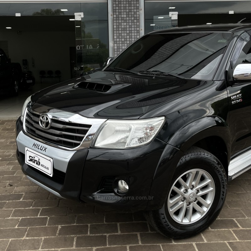 HILUX 3.0 SRV 4X4 CD 16V TURBO INTERCOOLER DIESEL 4P AUTOMÁTICO - 2014 - VACARIA