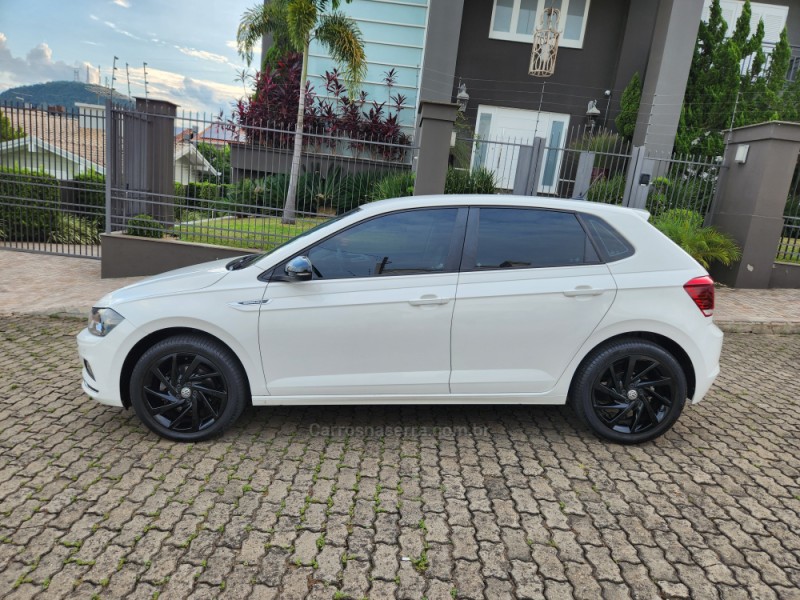 POLO 1.0	200 TSI HIGHLINE AUTOMÁTICO  - 2019 - MONTENEGRO