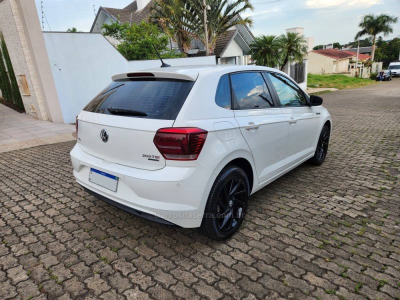 POLO 1.0	200 TSI HIGHLINE AUTOMÁTICO  - 2019 - MONTENEGRO