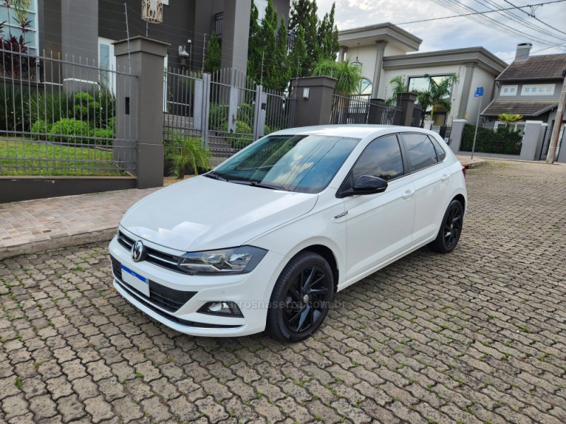 POLO 1.0	200 TSI HIGHLINE AUTOMÁTICO 