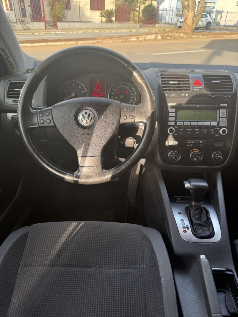 JETTA 2.5 I 20V 150CV GASOLINA 4P TIPTRONIC - 2008 - FARROUPILHA