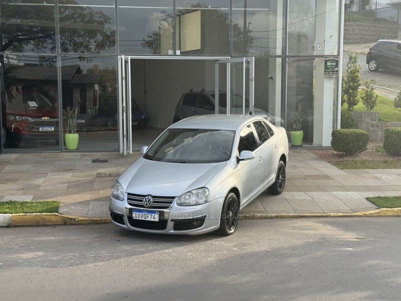 JETTA 2.5 I 20V 150CV GASOLINA 4P TIPTRONIC - 2008 - FARROUPILHA