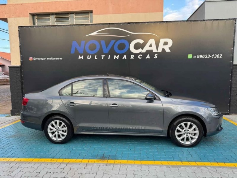 JETTA 2.0 COMFORTLINE FLEX 4P TIPTRONIC - 2014 - ESTâNCIA VELHA