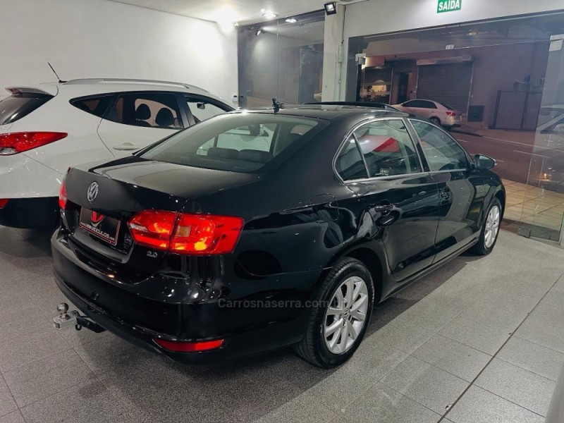 JETTA 2.0 COMFORTLINE FLEX 4P TIPTRONIC - 2012 - CAXIAS DO SUL