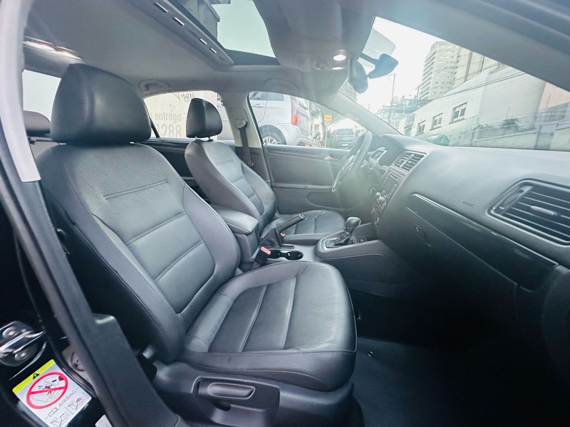 JETTA 2.0 COMFORTLINE FLEX 4P TIPTRONIC - 2012 - CAXIAS DO SUL