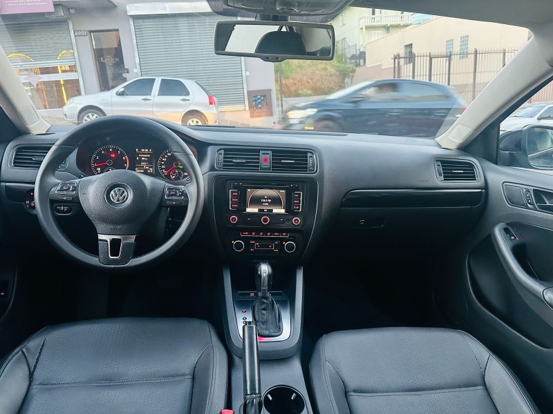 JETTA 2.0 COMFORTLINE FLEX 4P TIPTRONIC - 2012 - CAXIAS DO SUL