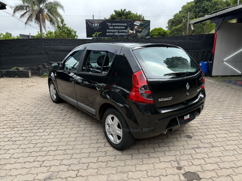 SANDERO 1.6 VIBE 8V FLEX 4P MANUAL - 2010 - CAXIAS DO SUL