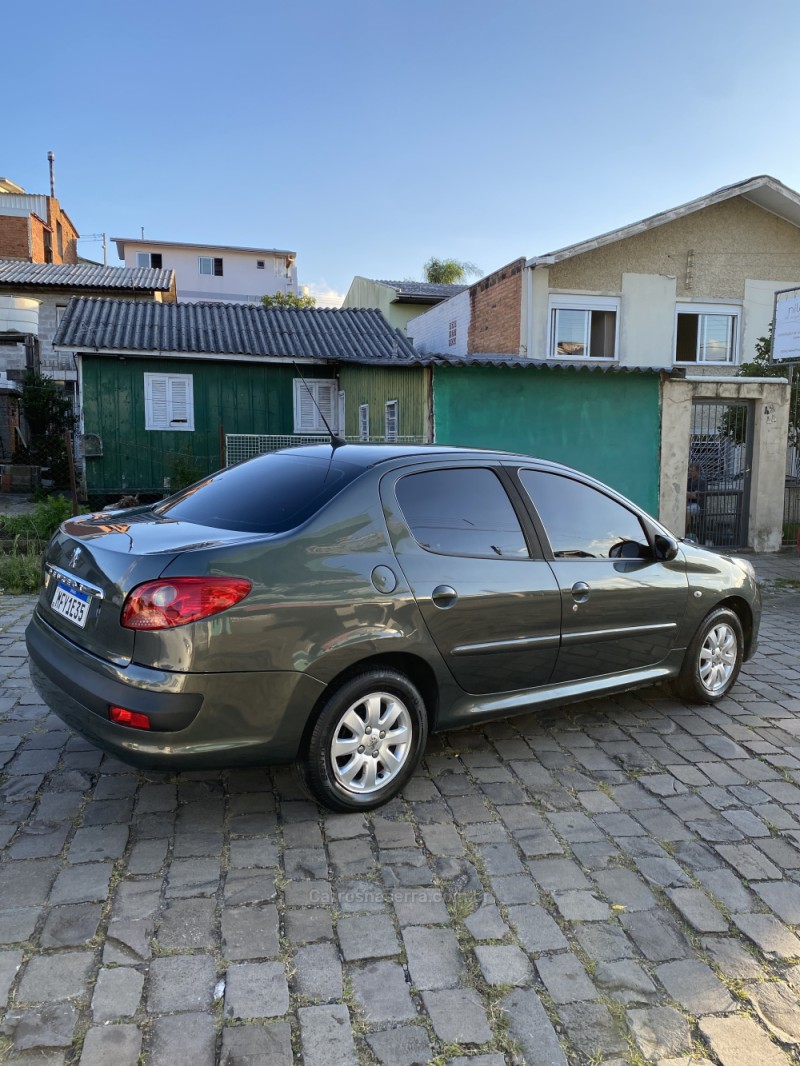 207 1.4 SEDAN XR PASSION 8V FLEX 4P MANUAL - 2010 - CAXIAS DO SUL