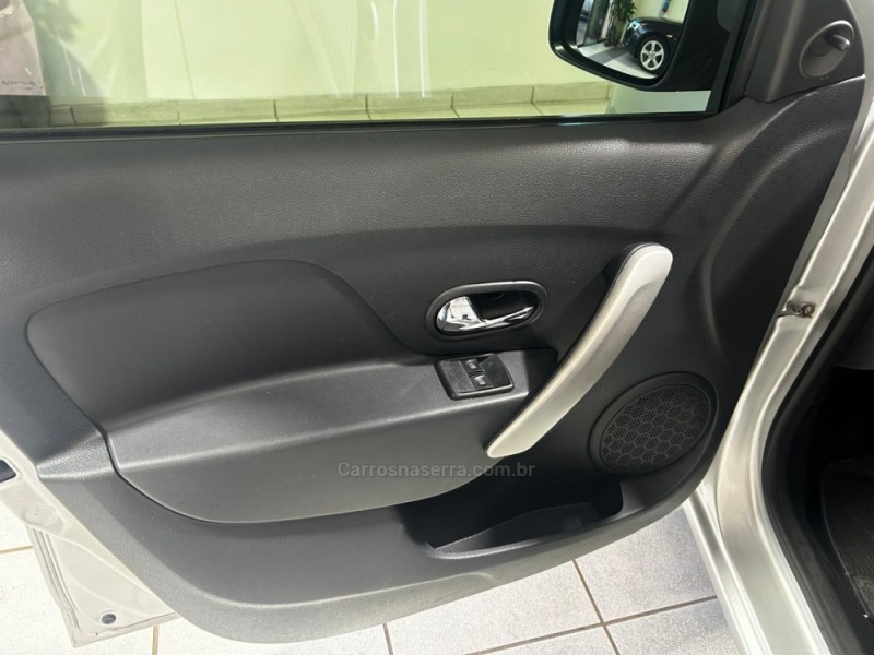 SANDERO 1.6 EXPRESSION 8V FLEX 4P MANUAL - 2015 - CAXIAS DO SUL