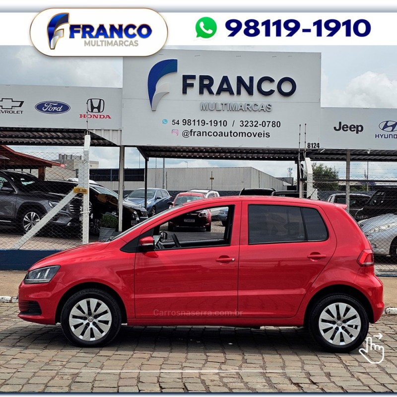 FOX 1.0 MI TRENDLINE 8V FLEX 4P MANUAL - 2015 - VACARIA