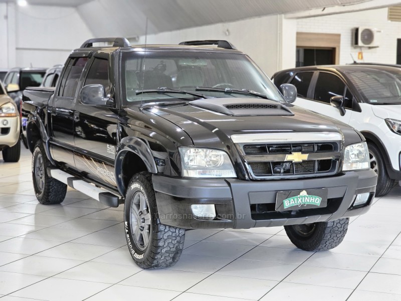 S10 2.4 MPFI RODEIO 4X2 CD 8V FLEX 4P MANUAL - 2011 - SAPUCAIA DO SUL
