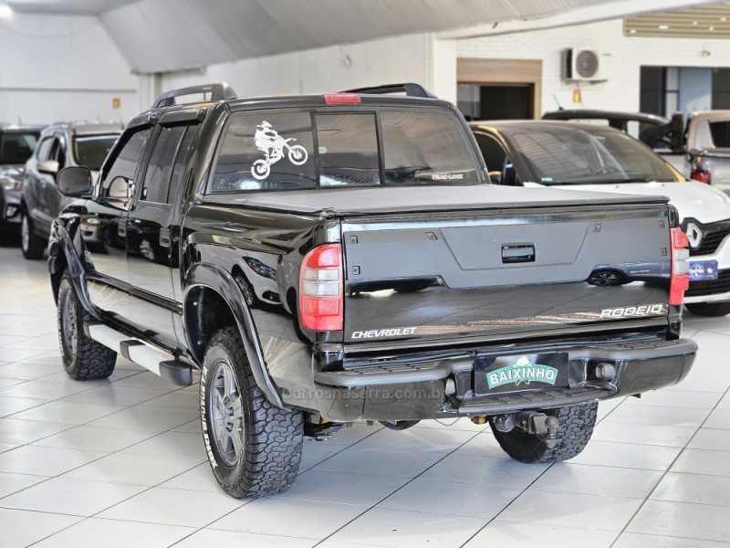 S10 2.4 MPFI RODEIO 4X2 CD 8V FLEX 4P MANUAL - 2011 - SAPUCAIA DO SUL