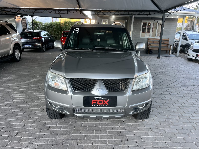 PAJERO TR4 2.0 4X4 16V 140CV FLEX 4P AUTOMÁTICO - 2013 - CAXIAS DO SUL