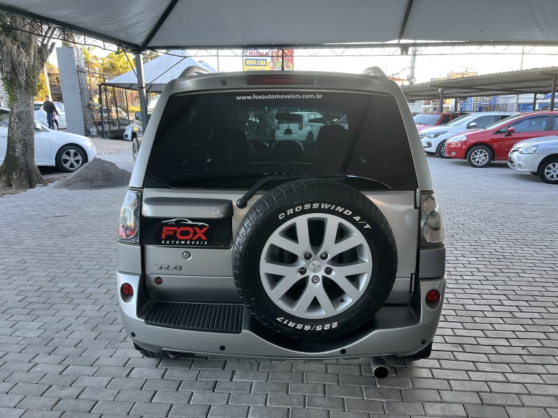 PAJERO TR4 2.0 4X4 16V 140CV FLEX 4P AUTOMÁTICO - 2013 - CAXIAS DO SUL