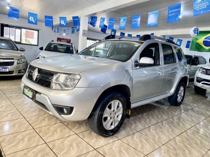 DUSTER 1.6 DYNAMIQUE 4X2 16V FLEX 4P MANUAL - 2017 - LAGOA VERMELHA