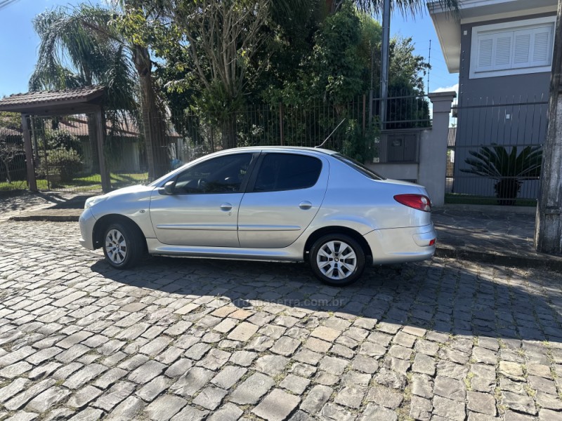 207 1.4 XR 8V FLEX 4P MANUAL - 2013 - CAXIAS DO SUL