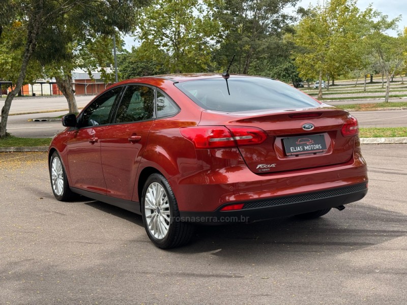 FOCUS 2.0 SE PLUS SEDAN 16V FLEX 4P AUTOMÁTICO - 2018 - BENTO GONçALVES