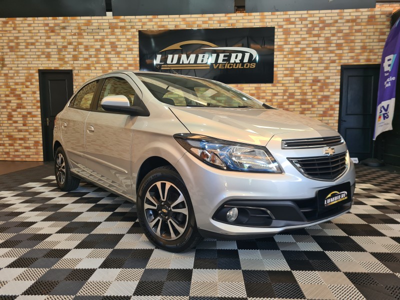 ONIX 1.4 MPFI LTZ 8V FLEX 4P MANUAL - 2014 - FARROUPILHA