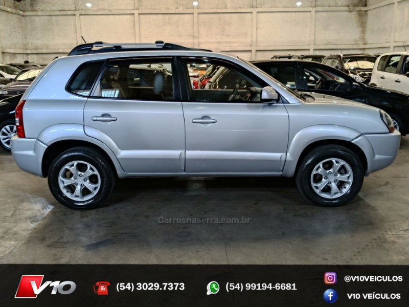 TUCSON 2.0 MPFI GLS 16V 143CV 2WD FLEX 4P AUTOMÁTICO - 2015 - CAXIAS DO SUL