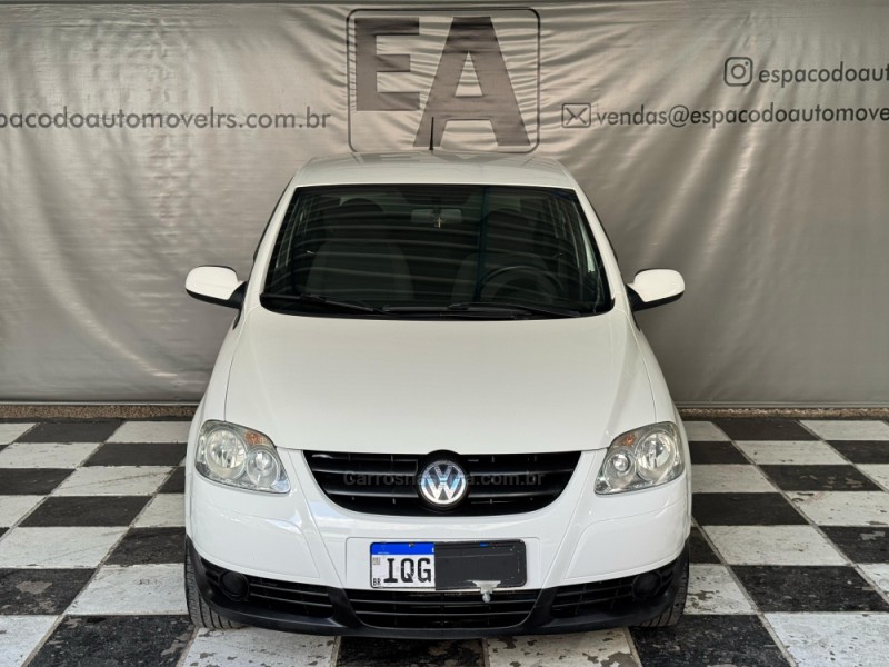 FOX 1.0 MI 8V FLEX 4P MANUAL - 2010 - NOVA PRATA