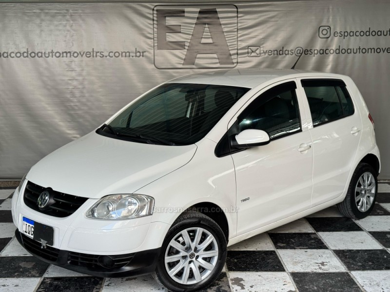 FOX 1.0 MI 8V FLEX 4P MANUAL - 2010 - NOVA PRATA