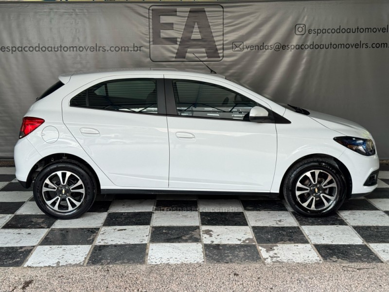 ONIX 1.4 MPFI LTZ 8V FLEX 4P MANUAL - 2016 - NOVA PRATA