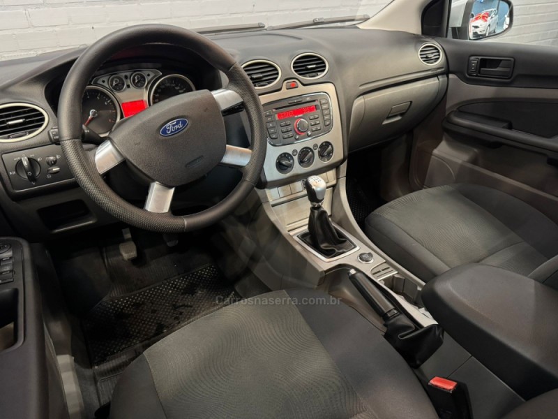 FOCUS 2.0 GLX 16V FLEX 4P MANUAL - 2010 - CAXIAS DO SUL