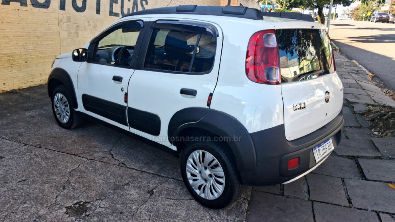 UNO 1.4 EVO ATTRACTIVE 8V FLEX 4P MANUAL - 2011 - BENTO GONçALVES