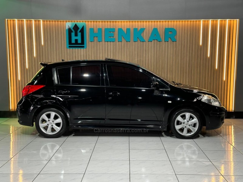 TIIDA 1.8 SL 16V GASOLINA 4P AUTOMÁTICO - 2013 - CAMPO BOM