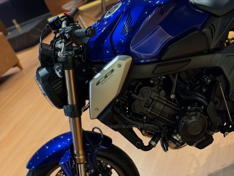 CB 650R  - 2021 - NOVO HAMBURGO