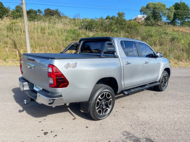 HILUX 2.8 SRX 4X4 CD 16V DIESEL 4P AUTOMÁTICO - 2023 - FLORES DA CUNHA