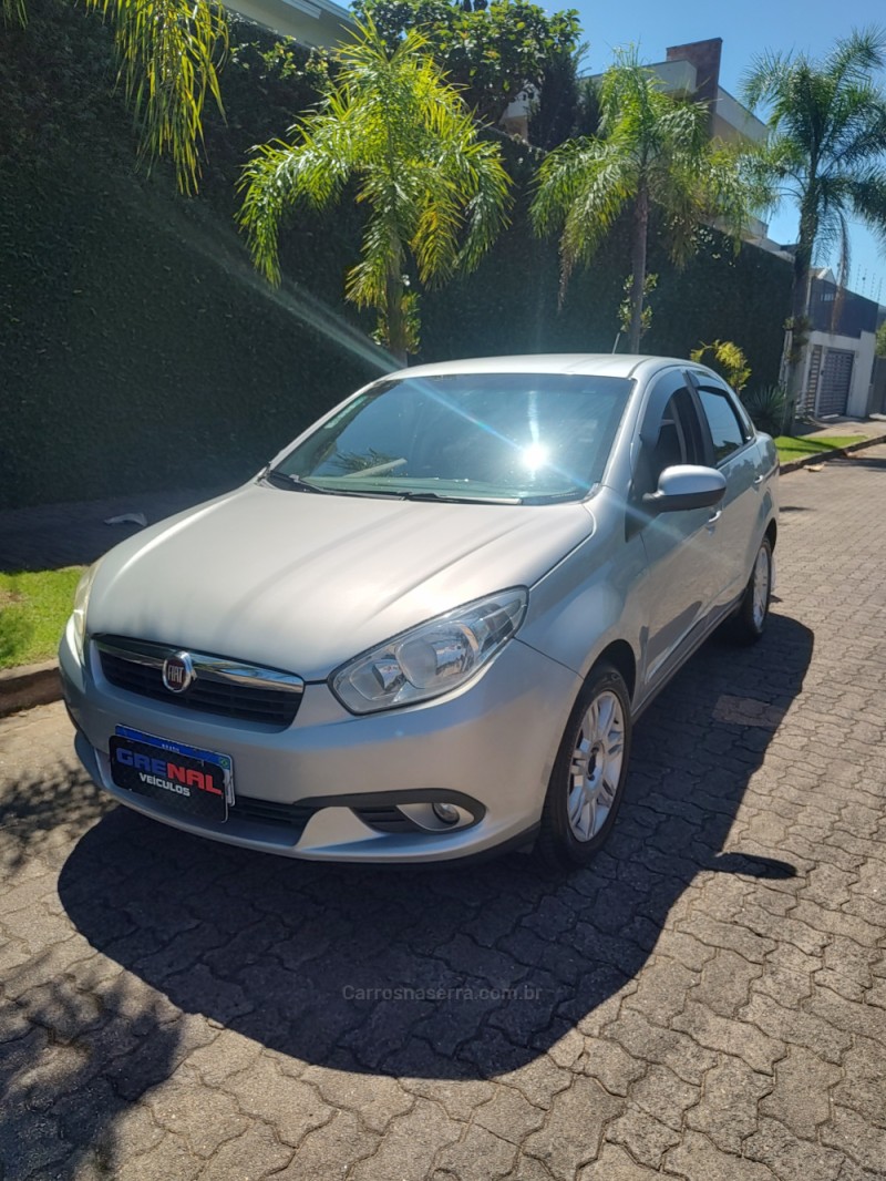 GRAND SIENA 1.6 MPI ESSENCE 16V FLEX 4P AUTOMATIZADO - 2013 - CAMPO BOM
