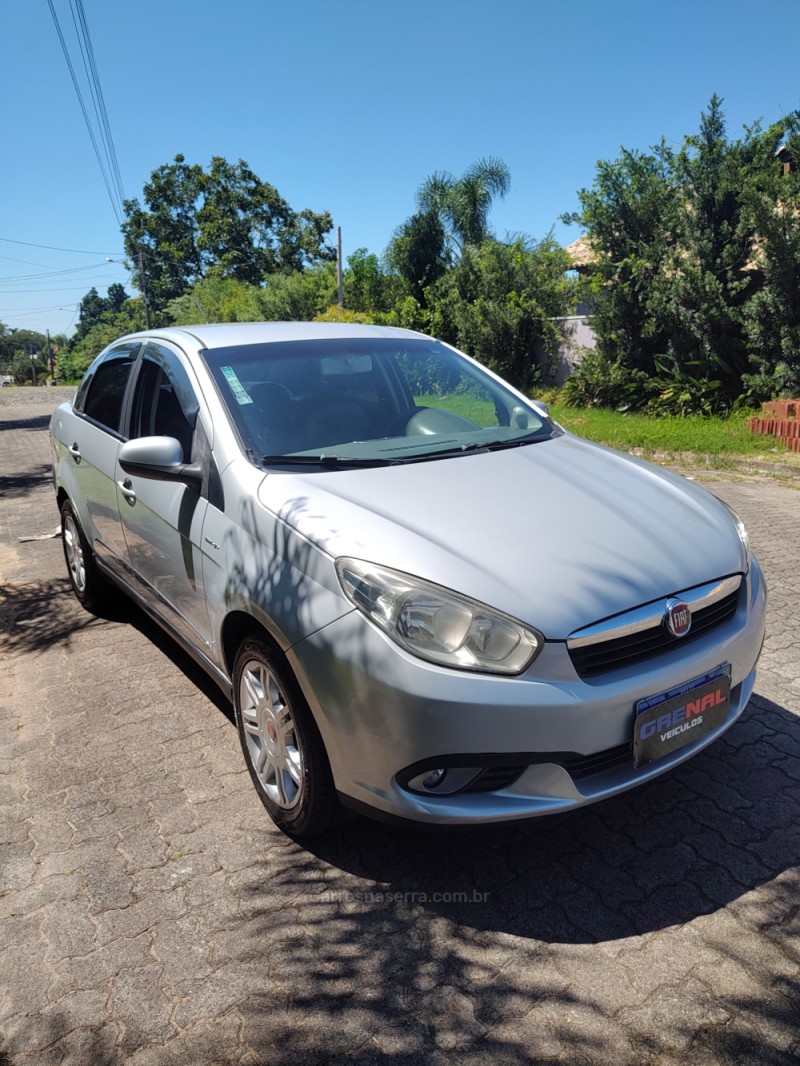 GRAND SIENA 1.6 MPI ESSENCE 16V FLEX 4P AUTOMATIZADO - 2013 - CAMPO BOM