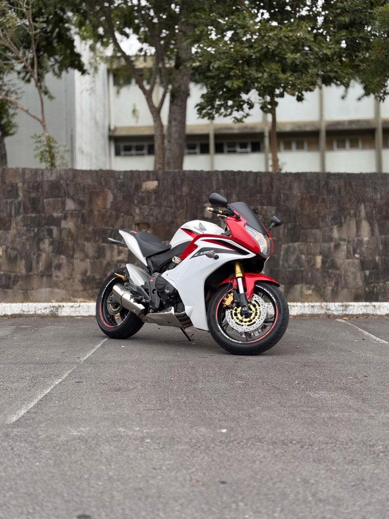CBR 600F  - 2013 - CAXIAS DO SUL