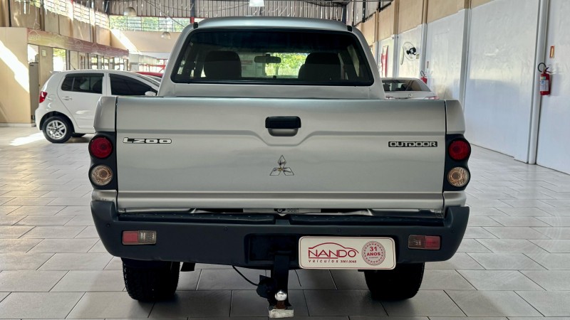 L200 OUTDOOR 2.5 HPE 4X4 CD 8V TURBO INTERCOOLER DIESEL 4P AUTOMÁTICO - 2011 - ESTâNCIA VELHA