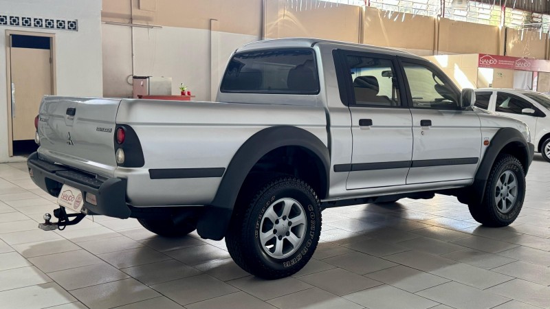 L200 OUTDOOR 2.5 HPE 4X4 CD 8V TURBO INTERCOOLER DIESEL 4P AUTOMÁTICO - 2011 - ESTâNCIA VELHA