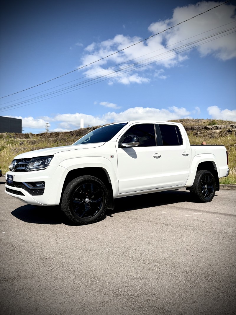 AMAROK 3.0 V6 TDI HIGHLINE CD DIESEL 4MOTION AUTOMÁTICO - 2019 - FARROUPILHA