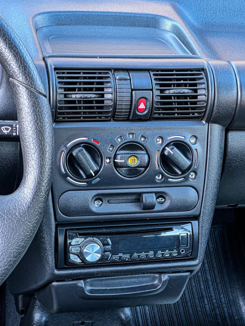 CORSA 1.0 MPF WIND 8V GASOLINA 4P MANUAL - 2001 - CANELA