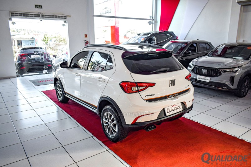 ARGO 1.3 V8 TREKKING FLEX 4P AUTOMÁTICO - 2024 - SANTA CRUZ DO SUL