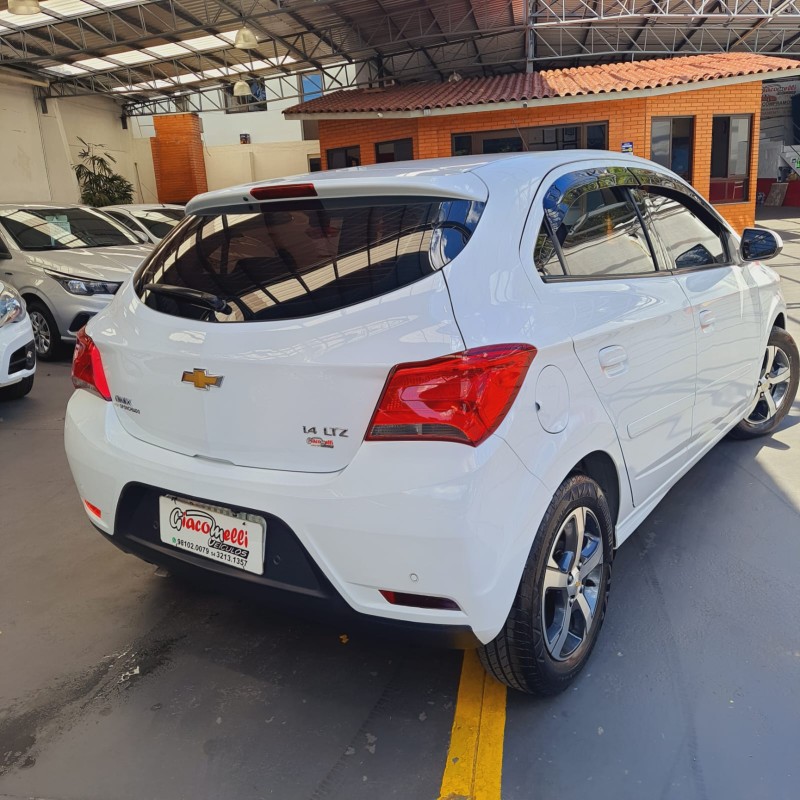 ONIX 1.4 MPFI LTZ 8V FLEX 4P MANUAL - 2019 - CAXIAS DO SUL