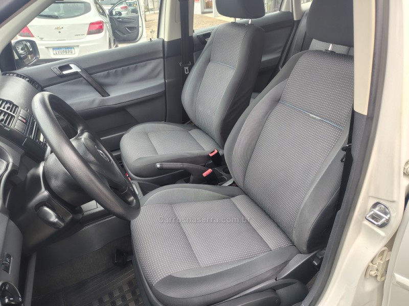 POLO 1.6 MI 8V FLEX 4P MANUAL - 2012 - GUAPORé