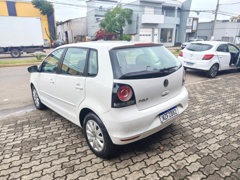 POLO 1.6 MI 8V FLEX 4P MANUAL - 2012 - GUAPORé